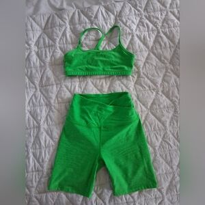BEYOND YOGA Lime Green Sports Bra and Shorts Set XS